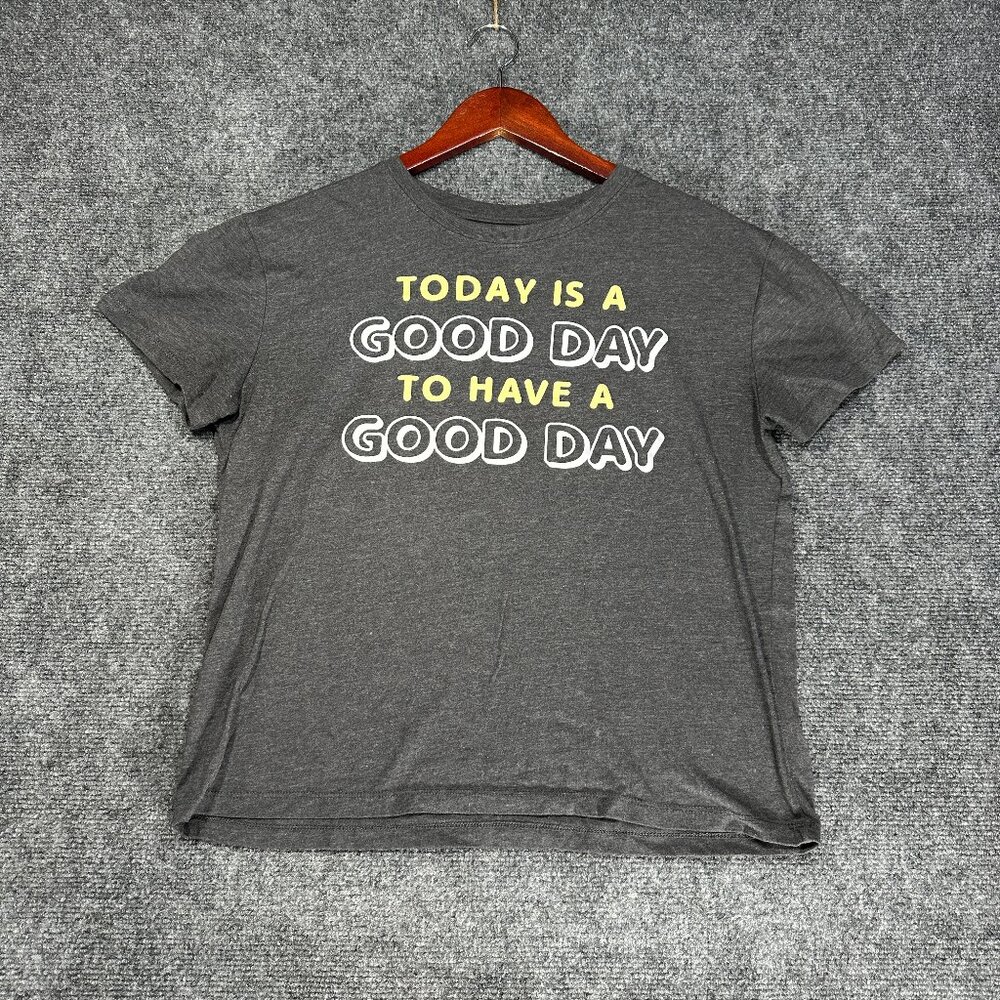 ModernLux Top Womens Medium Short Sleeve Today is a Good Day to Have a Good Day